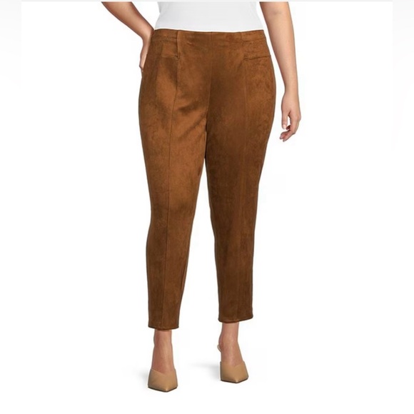 John Mark
Plus Size Faux Suede Flat Front Slim Straight Pull-On Pants - Picture 1 of 8
